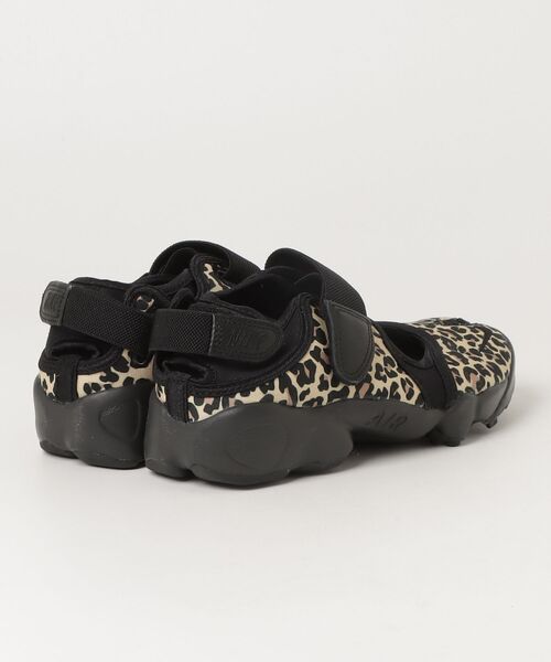 NIKE（ナイキ）の「NIKE WMNS AIR RIFT IR5696-010（スニーカー・メンズ・レオパード・24cm/23cm/22cm）」の2枚目の写真