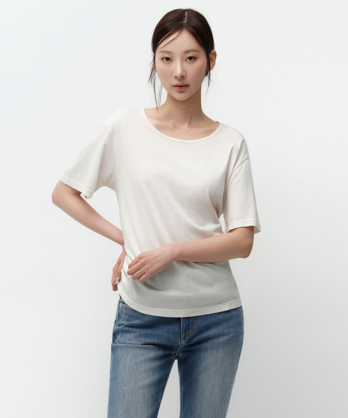 MUSINSA STANDARD WOMAN（ムシンサスタンダードウーマン）の「ウィメンズリラックスドライトウェイトCRスクープネックTシャツ[クリーム]（Tシャツ/カットソー・レディース・その他・X-SMALL/SMALL/MEDIUM/LARGE）」の3枚目の写真