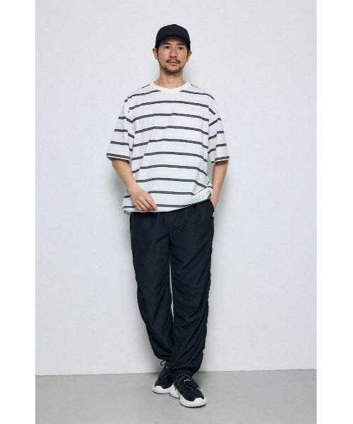 AZUL by moussy(アズールバイマウジー)の「SHELTECH Light アクティブパンツ(スラックス・メンズ・グレー/ブラック/グレー系その他・SMALL/MEDIUM/LARGE)」の5枚目の写真