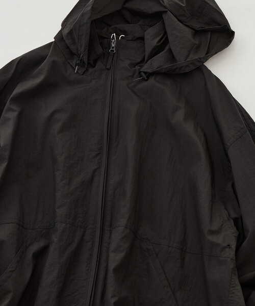 ATON（エイトン）の「【ATON/エイトン】SUPER LIGHT NYLON SPORT JACKET（ナイロンジャケット・メンズ・ネイビー/ブラウン・4/6）」の9枚目の写真