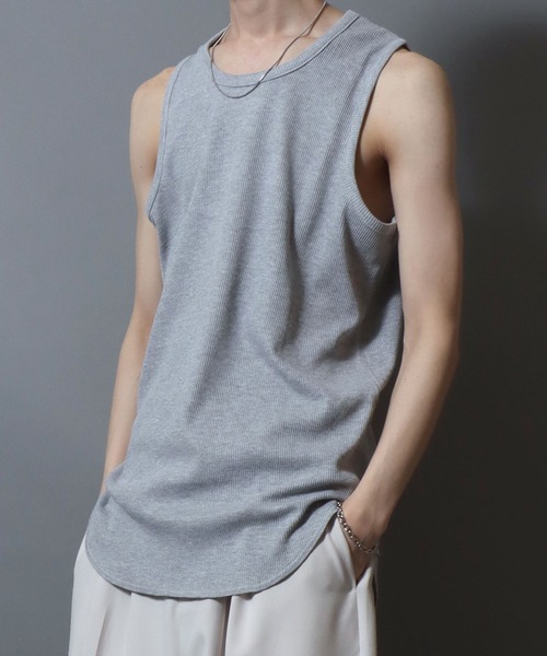 ANPAS（アンパス）の「Waffle-Knit Tank Top / 裾ラウンド ワッフルタンクトップ 無地 メンズ トップス インナー セミロング丈（タンクトップ・メンズ・グレー/ブラック/ホワイト・M/L）」の3枚目の写真