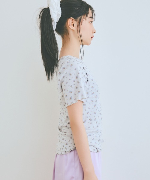 COLORME(カラーミー)の「【AKB48 伊藤百花 着用】小花柄半袖カットソー(Tシャツ/カットソー・レディース・ホワイト/グレー・FREE)」の22枚目の写真