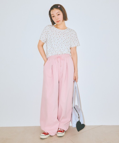 COLORME(カラーミー)の「【AKB48 伊藤百花 着用】小花柄半袖カットソー(Tシャツ/カットソー・レディース・ホワイト/グレー・FREE)」の9枚目の写真