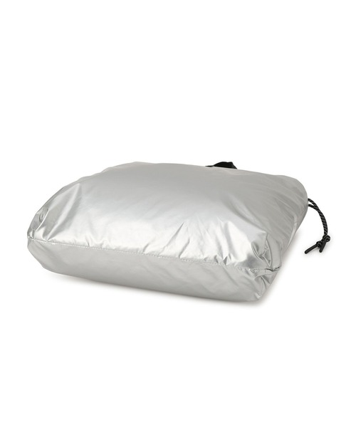 HUNTER(ハンター)の「【HUNTER for ADAM ET ROPE'】別注 TRAVEL MULTI FUNCTION TOTE(トートバッグ・レディース・シルバー・FREE)」の12枚目の写真
