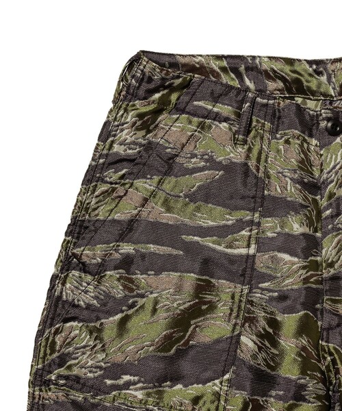 BEAMS PLUS(ビームスプラス)の「MIL Utility Shorts Tiger Stripe Mesh Jacquard(その他パンツ・メンズ・その他・X-LARGE/LARGE/MEDIUM/SMALL)」の2枚目の写真