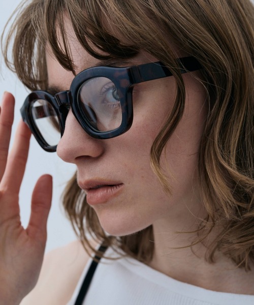 flaeu(フラユ)の「Shade Boslington Sunglasses(サングラス・レディース・ブラウン/ブラック・FREE)」の9枚目の写真