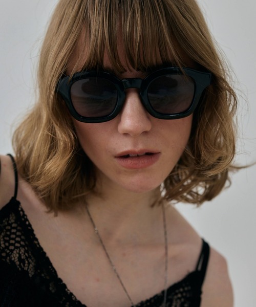 flaeu(フラユ)の「Shade Boslington Sunglasses(サングラス・レディース・ブラウン/ブラック・FREE)」の15枚目の写真