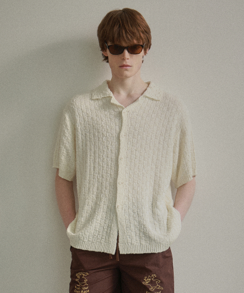 Weaving Tech Shirt — шейна‑тех рубашка с открытым воротником, айвори