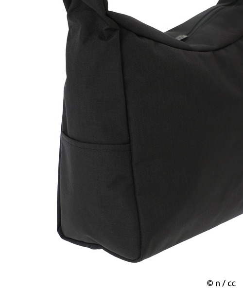 Manhattan Portage(マンハッタンポーテージ)の「BED-STUY SHOULDER BAG 500D CORDURA CKW26(ショルダーバッグ・レディース・ブラック・MEDIUM)」の9枚目の写真