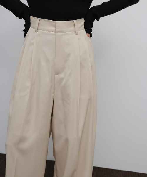 select MOCA Et(セレクトモカエト)の「【Et】Two-Tuck Wide Strech Pants(スラックス・レディース・ブラック/ベージュ・MEDIUM/LARGE)」の18枚目の写真