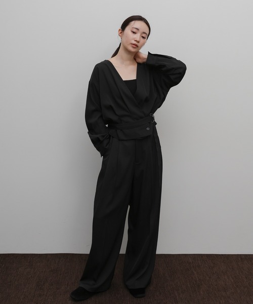 select MOCA Et(セレクトモカエト)の「【Et】Two-Tuck Wide Strech Pants(スラックス・レディース・ブラック/ベージュ・MEDIUM/LARGE)」の4枚目の写真