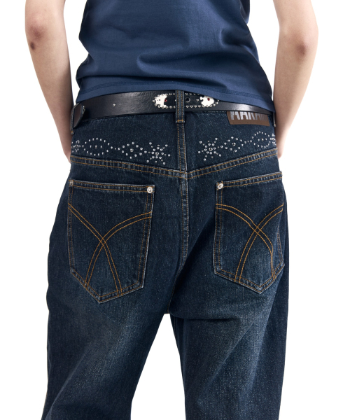 AAKAM（アーカム）の「Back Studded Flare Denim Pants (Blue)（デニムパンツ・レディース・その他・2/1）」の6枚目の写真