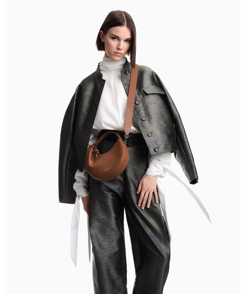 EMPORIO ARMANI(エンポリオアルマーニ)の「【エンポリオ アルマーニ】Emporio Armani 1981 ミニレザーホーボーバッグ(ショルダーバッグ・レディース・ダークウッド/ブラウン/ブラック・FREE)」の12枚目の写真