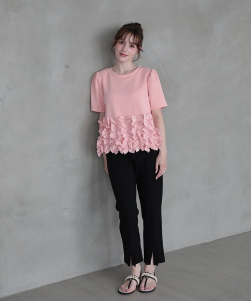 M y u(ミュー)の「裾FLOWERチュールTee (半袖)(Tシャツ/カットソー・レディース・ブラック/ホワイト/ピンク・ML)」の5枚目の写真