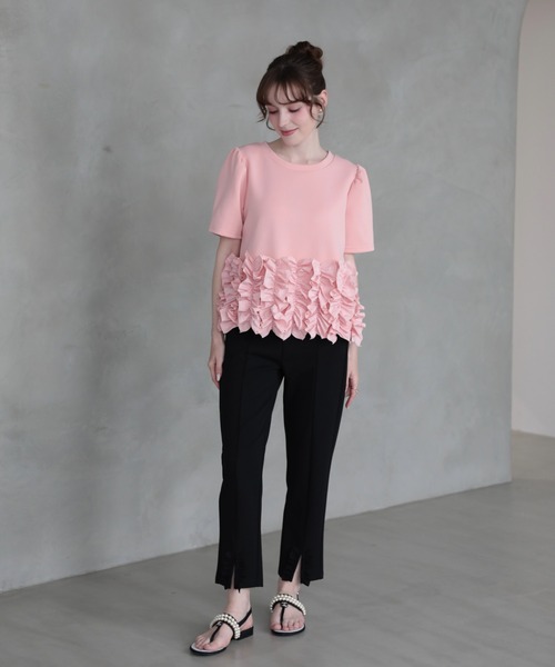 M y u(ミュー)の「裾FLOWERチュールTee (半袖)(Tシャツ/カットソー・レディース・ブラック/ホワイト/ピンク・ML)」の7枚目の写真