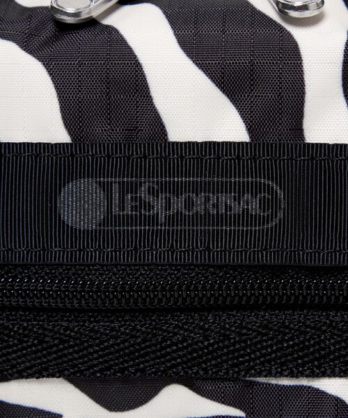 LeSportsac(レスポートサック)の「【別注】<LeSportsac>デラックスミニダッフル バッグ(ゼブラ柄)(ショルダーバッグ・レディース・その他1・FREE)」の18枚目の写真