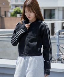 adidas（アディダス）の「adidas/アディダス  ORI SST 2.0 TRACKTOP レディース クロップド丈 短丈デニムジャケット トレフォイルロゴ スリーストライプ  秋服 2026年秋冬（デニムジャケット）」