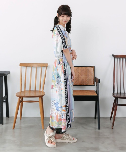 ScoLar(スカラー)の「ScoLar(スカラー) 気球柄×デザート柄 前後切替シャツワンピース(シャツワンピース・レディース・グリーン/ブルー・MEDIUM)」の3枚目の写真