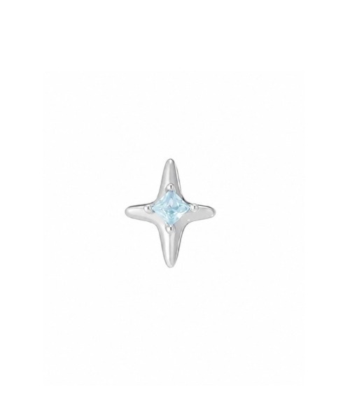 FreeZone(フリーゾーン)の「シルバーカラースターモチーフピアス / フープピアス(ピアス(片耳用)・メンズ・ブルー/ブルー系・F)」の2枚目の写真