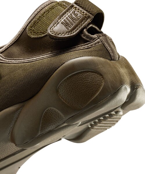 ADAM ET ROPE'（アダムエロペ）の「【NIKE(ナイキ)】ウィメンズ エアリフト FL（スニーカー・レディース・ダークブラウン・23/24/25）」の7枚目の写真