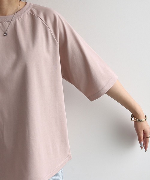and it_(アンドイット)の「汗じみ防止加工クルーネック五分袖Tシャツ(Tシャツ/カットソー・レディース・アイボリー/ブラック/スモークピンク/杢グレー・M-L)」の18枚目の写真