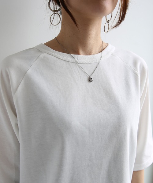 and it_(アンドイット)の「汗じみ防止加工クルーネック五分袖Tシャツ(Tシャツ/カットソー・レディース・アイボリー/ブラック/スモークピンク/杢グレー・M-L)」の19枚目の写真
