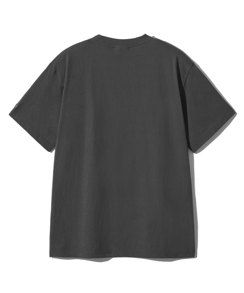 F.ILLUMINATE(フィルミネイト)の「ツートンアーチロゴTシャツ-チャコール(Tシャツ/カットソー・レディース・その他・SMALL/MEDIUM/LARGE)」の2枚目の写真