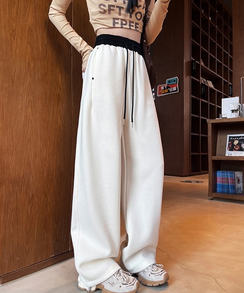 Girly Doll(ガーリードール)の「配色スウェットロングパンツ(その他パンツ・レディース・オフホワイト/ライトグレー/ブラック・L/M)」の3枚目の写真