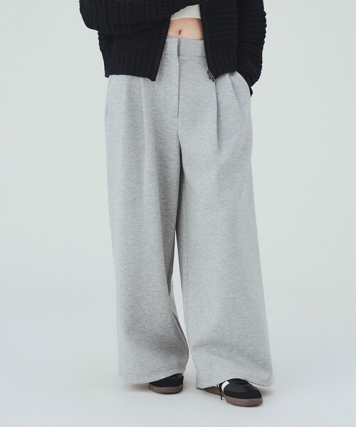 BEAMS HEART(ビームスハート)の「スウェット スラックス パンツ(スラックス・レディース・グレー/チャコールグレー・SMALL/MEDIUM)」の3枚目の写真