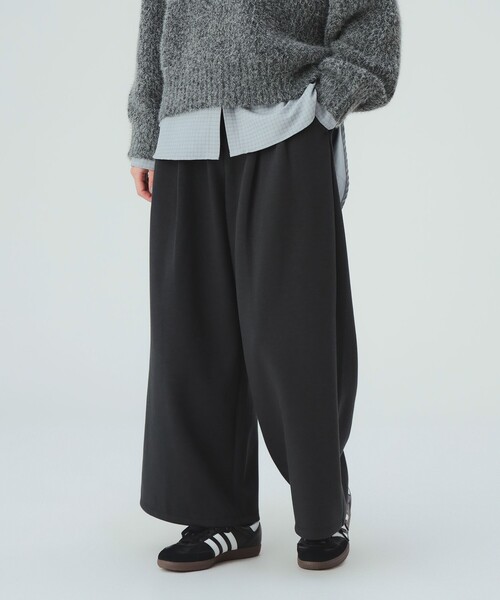BEAMS HEART(ビームスハート)の「スウェット スラックス パンツ(スラックス・レディース・グレー/チャコールグレー・SMALL/MEDIUM)」の6枚目の写真