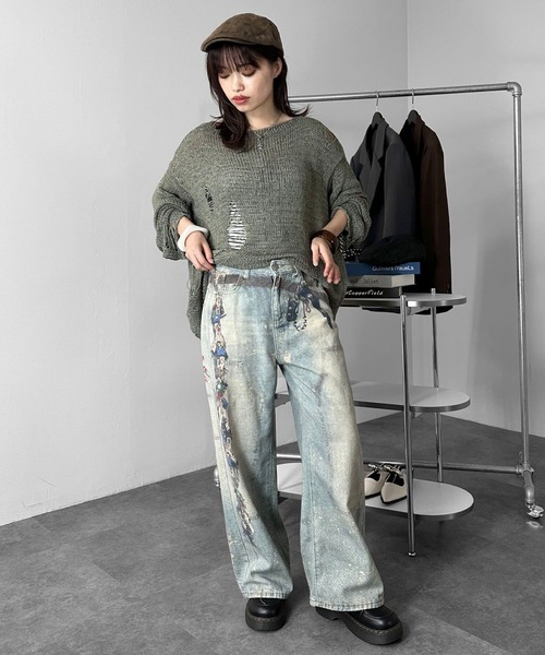 MATU:TA(マトゥータ)の「【サイズ感がかわいい】ダメージルーズオーバーニット/2026秋新作 26AW オーバーニット ルーズニット ダメージニット ルーズネック ダメージ加工 長袖 体型カバー 海外ガール 3カラー ブラック ベージュ カーキ(ニット/セーター・レディース・ブラック/ベージュ/カーキ・FREE)」の10枚目の写真