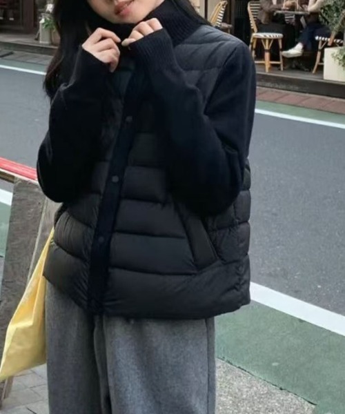LUCPY(ラクピー)の「ニット×中綿ドッキングジャケット(その他アウター・レディース・ホワイト/アイボリー/ブラック/グレー/ピンク・SMALL/MEDIUM/LARGE/X-LARGE)」の3枚目の写真
