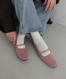 【見た目も歩きやすさも◎】ドットビジューシューズ
