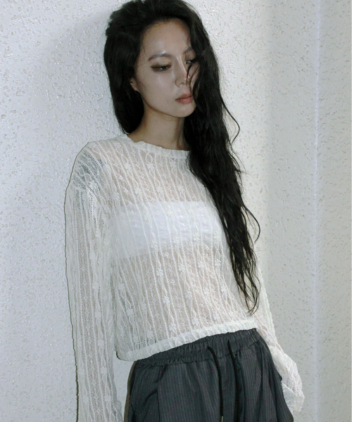 DEMARC(ドゥマーク)の「Lace Layered Semi-Crop T-Shirt white(Tシャツ/カットソー・レディース・ホワイト・FREE)」の4枚目の写真