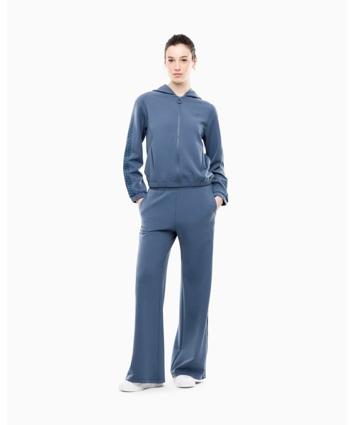 EMPORIO ARMANI EA7(エンポリオアルマーニイーエーセブン)の「<オンライン限定>【エンポリオ アルマーニ EA7】ウィメンズ フルジップパーカー Logo Series(パーカー・レディース・ブルー・LARGE/MEDIUM/SMALL)」の2枚目の写真