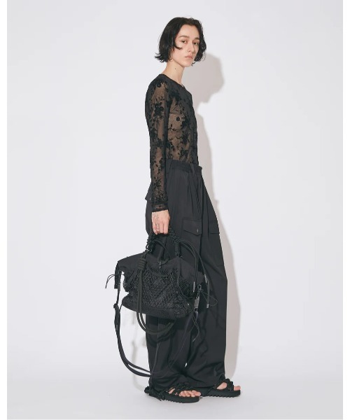 beautiful people(ビューティフルピープル)の「【beautiful people/ビューティフルピープル】over engineering hanging tote/オーバーエンジニアリングハンギングトートバッグ(ショルダーバッグ・レディース・ブラック・FREE)」の2枚目の写真