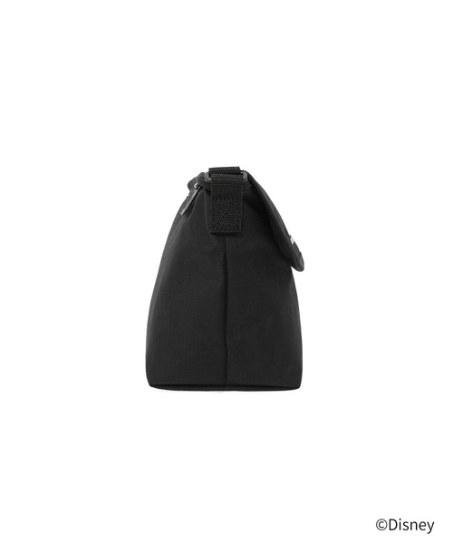 Manhattan Portage(マンハッタンポーテージ)の「NYLON MESSENGER BAG(XS)BACK POCKET W/ DIVIDER MAGNET / MICKEY / 26(メッセンジャーバッグ・レディース・ブラック・X-SMALL)」の3枚目の写真