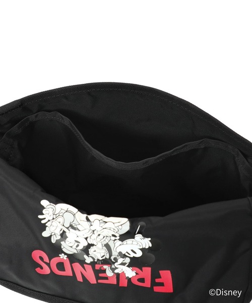 Manhattan Portage(マンハッタンポーテージ)の「NYLON MESSENGER BAG(XS)BACK POCKET W/ DIVIDER MAGNET / MICKEY / 26(メッセンジャーバッグ・レディース・ブラック・X-SMALL)」の9枚目の写真