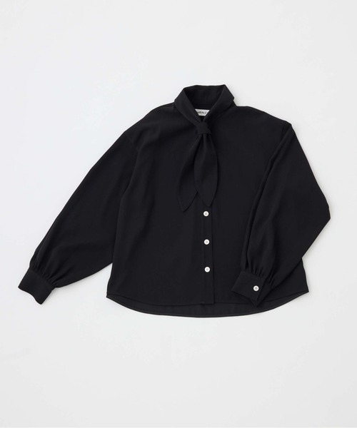 HeRIN.CYE（ヘリンドットサイ）の「Scarf docking shirt（シャツ/ブラウス・レディース・ブラック/ボルドー/ブルー・FREE）」の2枚目の写真