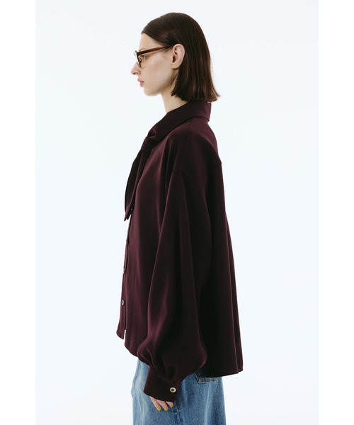 HeRIN.CYE（ヘリンドットサイ）の「Scarf docking shirt（シャツ/ブラウス・レディース・ブラック/ボルドー/ブルー・FREE）」の9枚目の写真