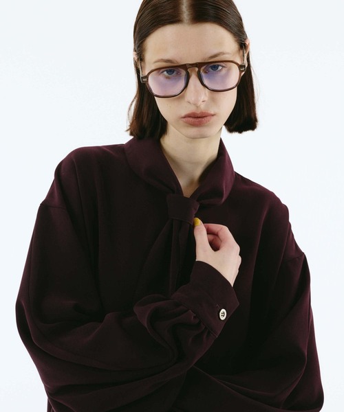 HeRIN.CYE（ヘリンドットサイ）の「Scarf docking shirt（シャツ/ブラウス・レディース・ブラック/ボルドー/ブルー・FREE）」の4枚目の写真
