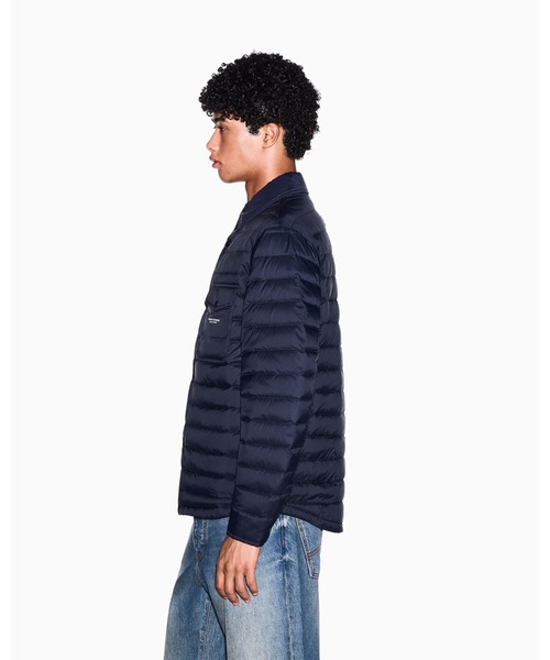 ARMANI EXCHANGE(アルマーニエクスチェンジ)の「【A|X アルマーニ エクスチェンジ】シャツカラー ダウンジャケット(ZOZO限定カラー含)(ダウンジャケット/コート・メンズ・ダークネイビー/ブラック・X-SMALL/X-LARGE/SMALL/MEDIUM/LARGE)」の4枚目の写真