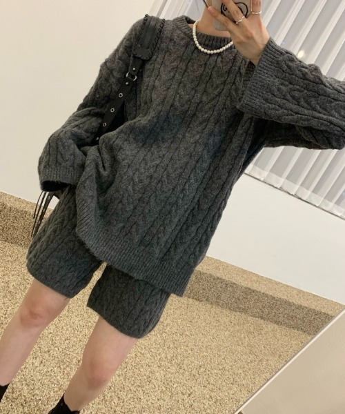 FAVORITO(ファヴォリート)の「ニットトップスパンツセットアップ(セットアップ・レディース・ベージュ/グレー・F)」の19枚目の写真