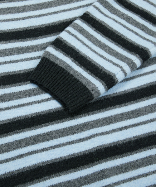MMLG（エムエムエルジー）の「AURORA STRIPE KNIT (BLACK)（ニット/セーター・レディース・その他・LARGE/SMALL/MEDIUM/X-LARGE）」の6枚目の写真