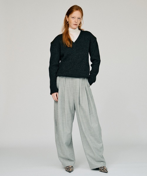 PRANK PROJECT(プランクプロジェクト)の「【2026Winter Pre-Order】ショルダーパッチVネックリブニット / Shoulder Patch V-Neck Rib Knit(ニット/セーター・レディース・アイボリー/ブラウン/グレー・FREE)」の7枚目の写真