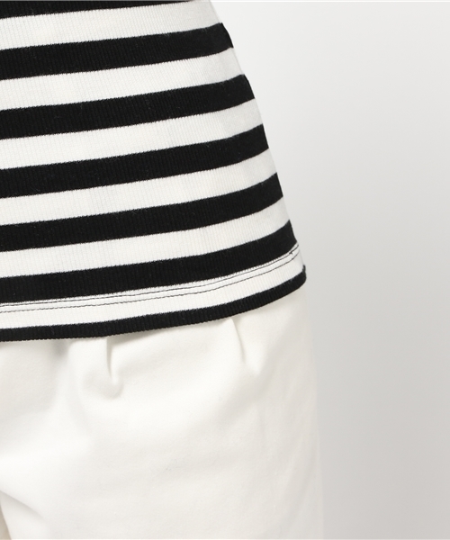 MOUSSY（マウジー）の「SLIT LONG SLEEVE TOPJ（Tシャツ/カットソー・レディース・ホワイト/ホワイト系その他/レッド系その他/ブラック・1/2）」の10枚目の写真