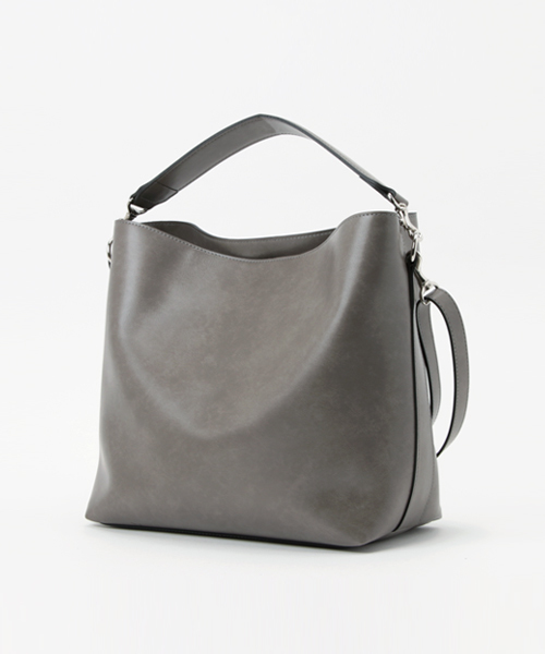 STUDIOUS（ステュディオス）の「STUDIOUS コンパクトリングバッグ（ショルダーバッグ・レディース・ブラック/グレー・FREE）」の8枚目の写真