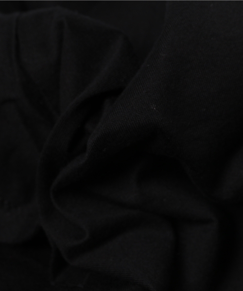 RNA（アールエヌエー）の「M0657 フリルロングスリーブTEE（Tシャツ/カットソー・レディース・ブラック/ホワイト/ピンク・MEDIUM）」の6枚目の写真
