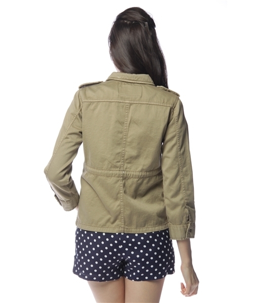 Another Edition（アナザーエディション）の「AE STUDS ミリタリー BLSN（ミリタリージャケット・レディース・ベージュ/オリーブ・SMALL/MEDIUM）」の4枚目の写真