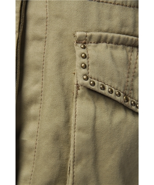 Another Edition（アナザーエディション）の「AE STUDS ミリタリー BLSN（ミリタリージャケット・レディース・ベージュ/オリーブ・SMALL/MEDIUM）」の10枚目の写真